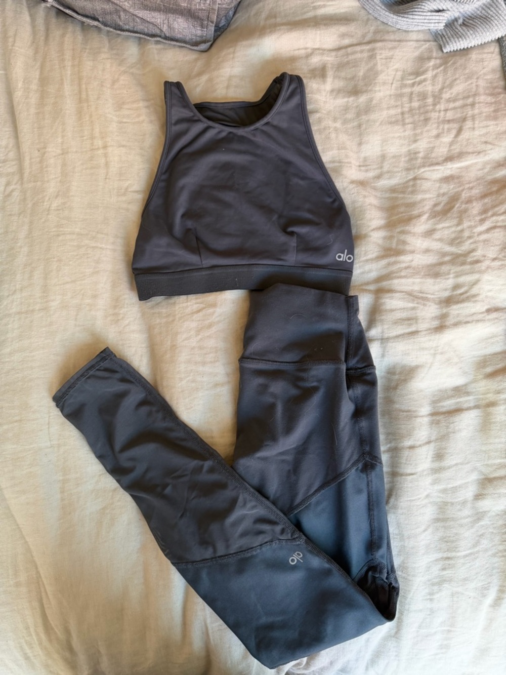 ALO Yoga Black High-Neck Sports Bra & Leggings Set